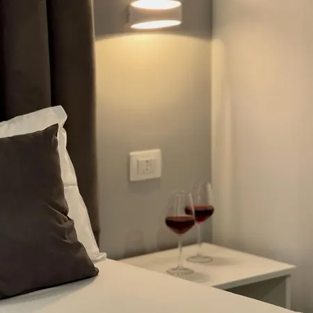 Klajdi Apartment